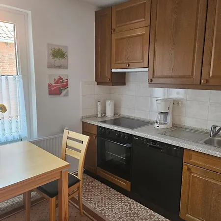 Apartment Alt *