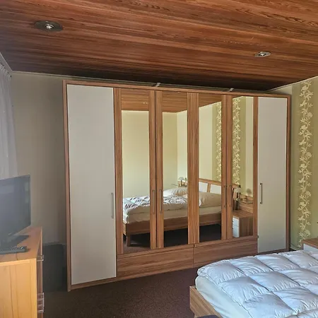 Apartment Alt